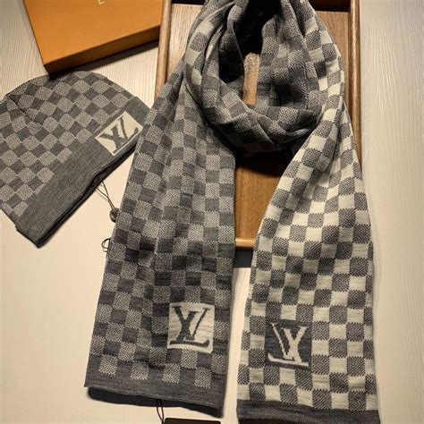 mens louis vuitton hat and scarf set|louis vuitton muffler price.